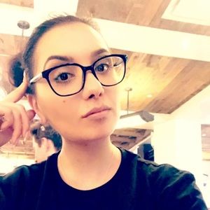 Meet your Posher, Yulia